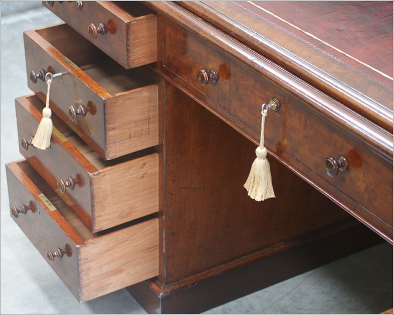 4020 Antique Victorian Dickens Desk (4)